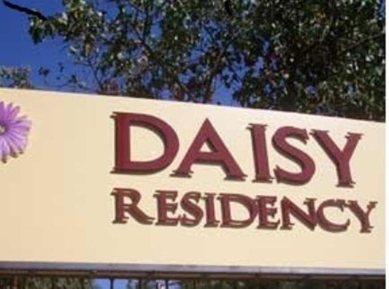 ホテル Daisy Residency ムンバイ エクステリア 写真